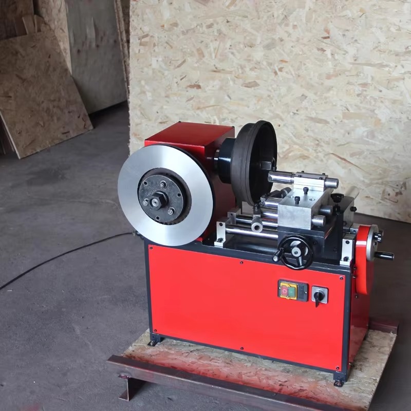 Tornio per Freni a Disco e Tam - Brake Drum Lathe recensione e prezzo